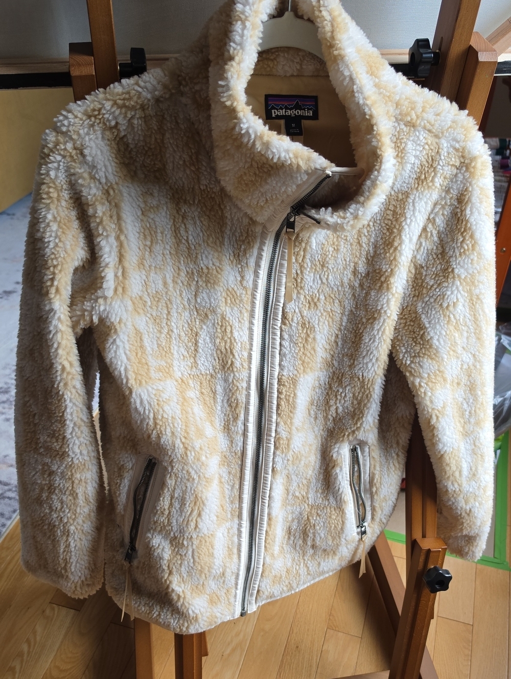 Patagonia Cream and Light Yellow Check Sherpa Jacket
